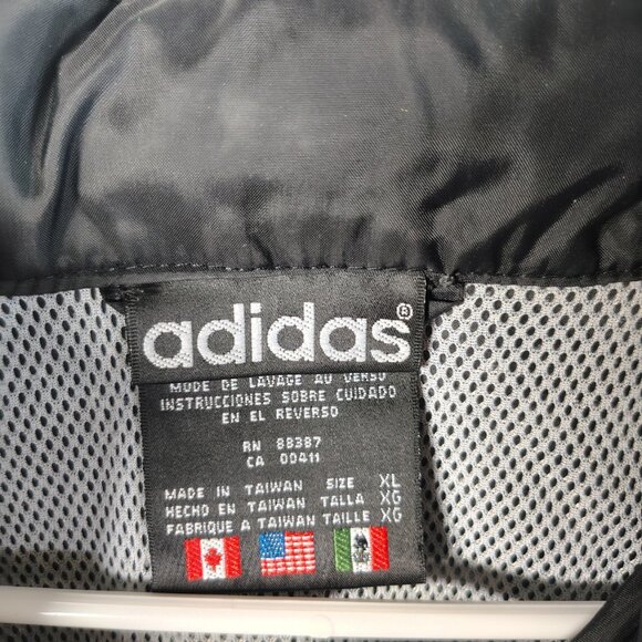 VINTAGE Adidas Jacket Size XL Red Black Windbreaker Track Stripe Embroidered - Picture 4 of 12